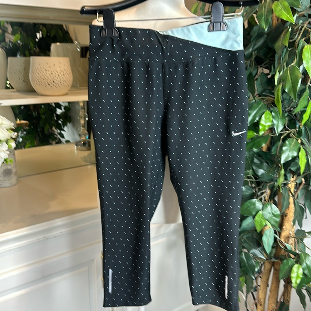 GUC Nike Dri-Fit Black/polka Dot Baby Blue Cropped Leggings, S